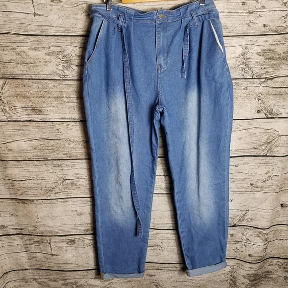 Abby Tie Front Mom Jeans Size 16.Waist approx: 19 inchesInseam approx: 27 inc - Picture 1 of 9